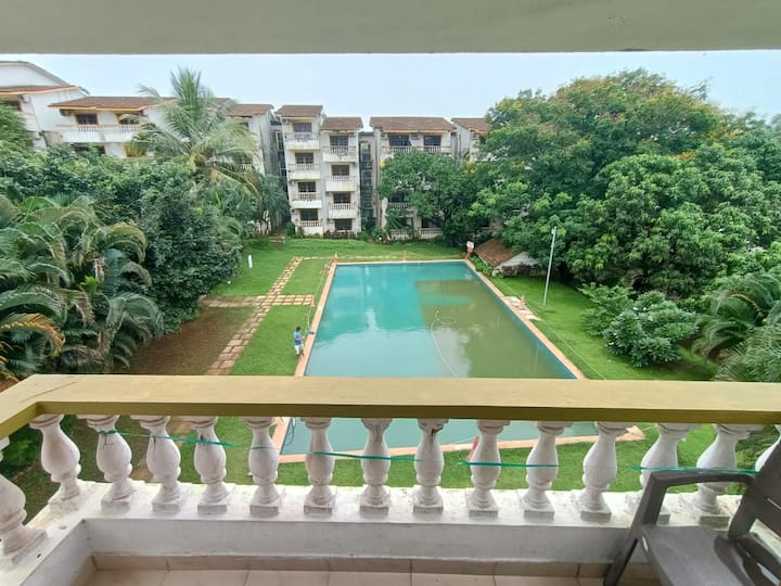 1BHK-10 Pool View/AC/WiFi/Backup/Nr Candolim Beach