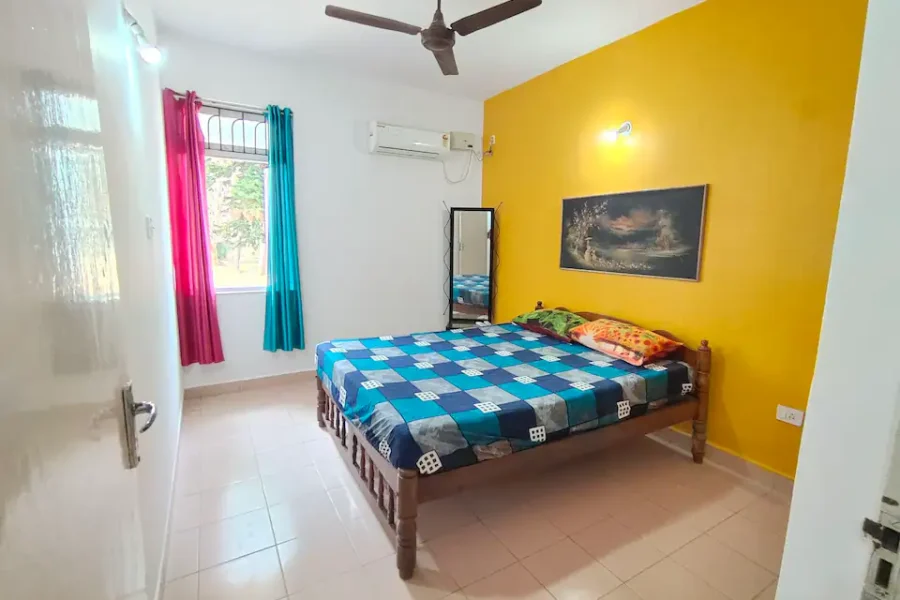 2BHK AC/Backup/wi-fi Near Candolim Beach – DA3