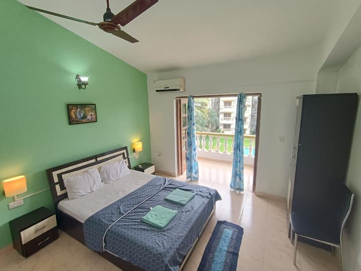 1BHK-10 Pool View/AC/WiFi/Backup/Nr Candolim Beach