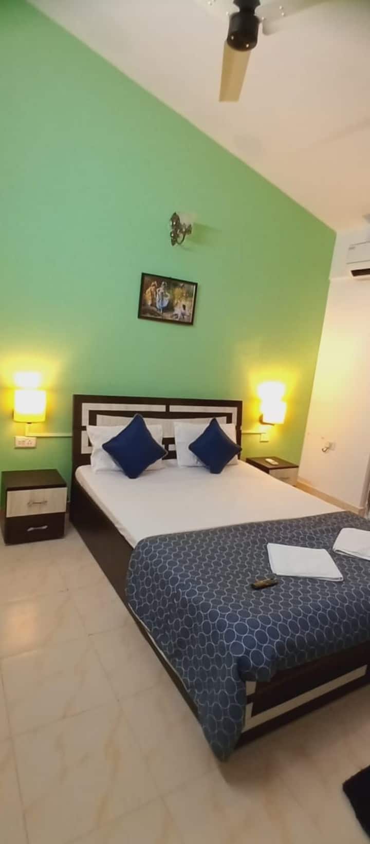 1BHK-10 Pool View/AC/WiFi/Backup/Nr Candolim Beach