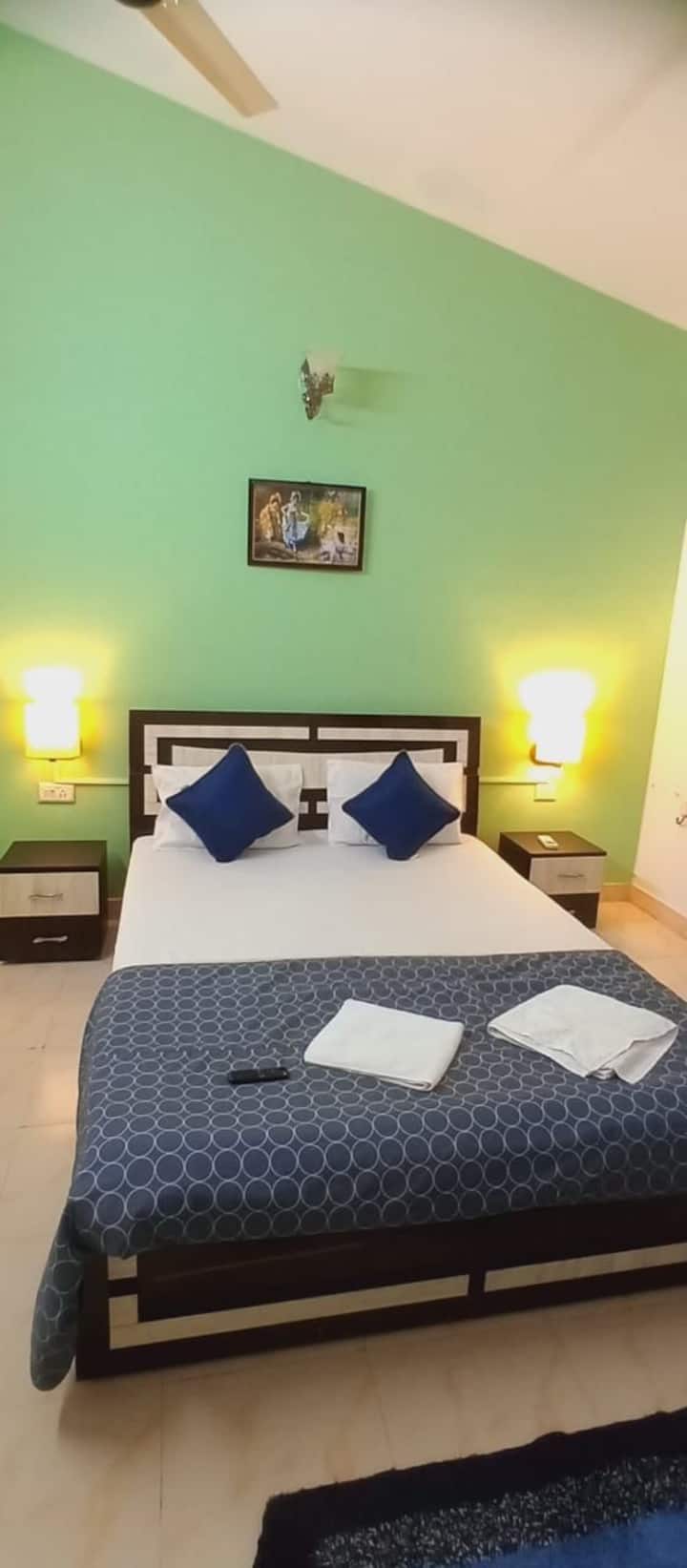1BHK-10 Pool View/AC/WiFi/Backup/Nr Candolim Beach